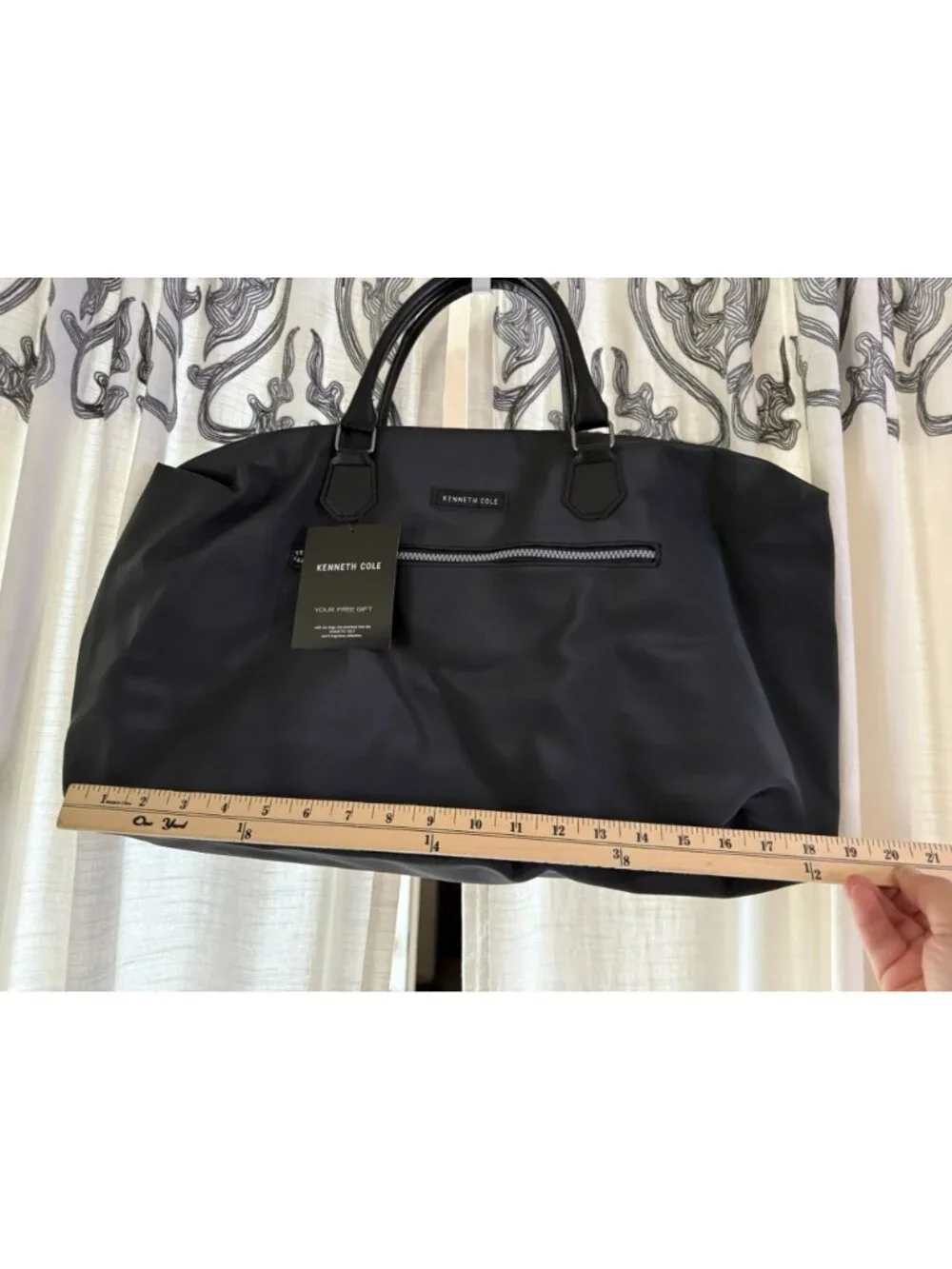 Kenneth Cole Men's Fragrance Weekender Bag Handles and Strap